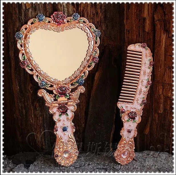 European Vintage Heart Shape Hand Mirror Makeup Mirror Frame Pocket ...