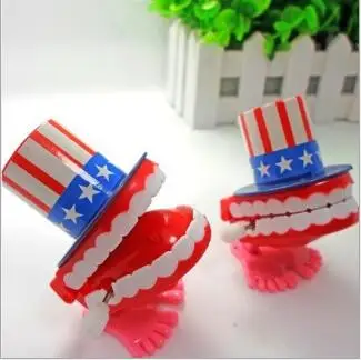 

Special Offer On The Chain Has Eyes Jumping Teeth Mouth Christmas Gift Animal Wind-up Toys YH1065