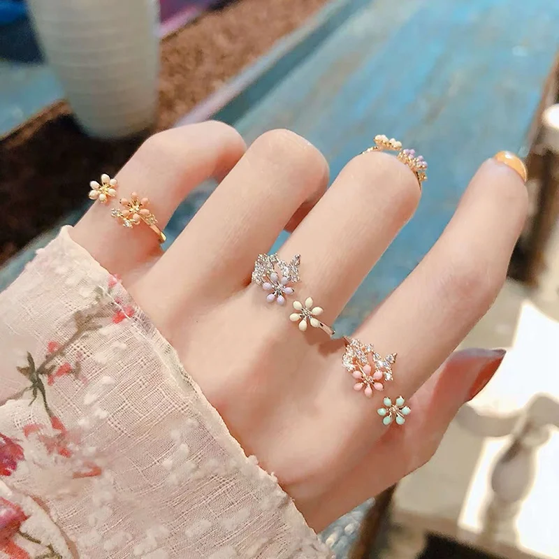 

MENGJIQIAO 2019 New Sweet Flower Zircon Adjustable Rings For Women Girls Fashion Summer Elegant Bague Finger Rings Jewelry