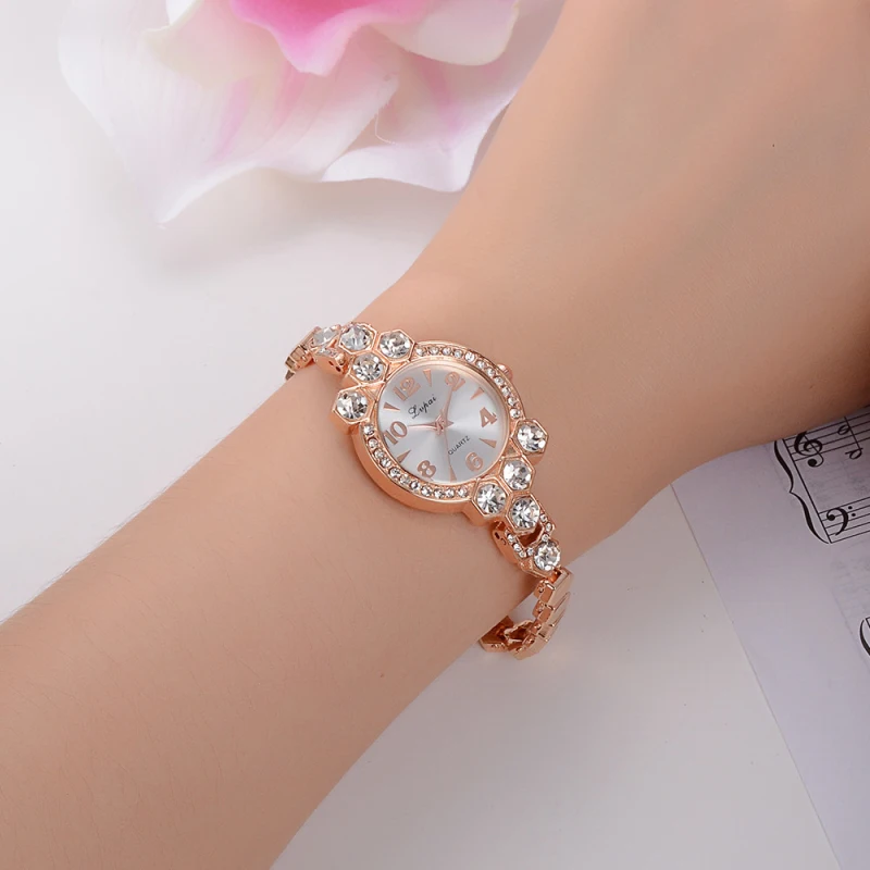 

2018 New Fashion LVPAI Watch Women Watches Crystal Diamond Bracelet Stainless Steel Quartz Wristwatch Ladies Dress Gift Clock