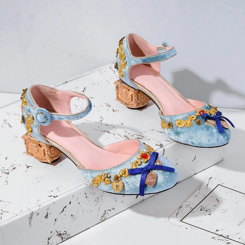 Luxurious Pumps Wedding Shoes Metal Decoration Bride Shoes Ethnic Strange Style Heels Women Party Runway Shoes High Heels Sandal (28)