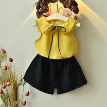Menina da criança roupas verão sem mangas painel de renda branco topo + amarelo calções casuais meninas conjunto duas peças das crianças