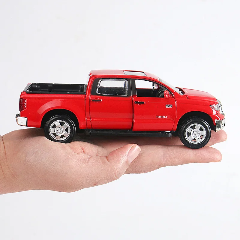 1:32 alloy car models,high simulation Toyota Tundra Pickup,metal diecasts,pull back & flashing & musical,free shipping