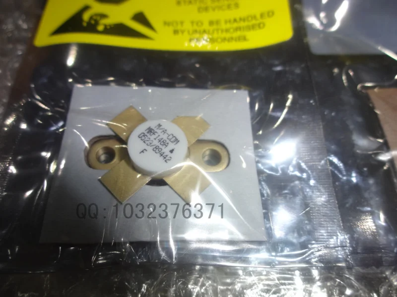 

Free shipping.Special offer high frequency pipe M/A - COM MRF148A new original IC spot can play