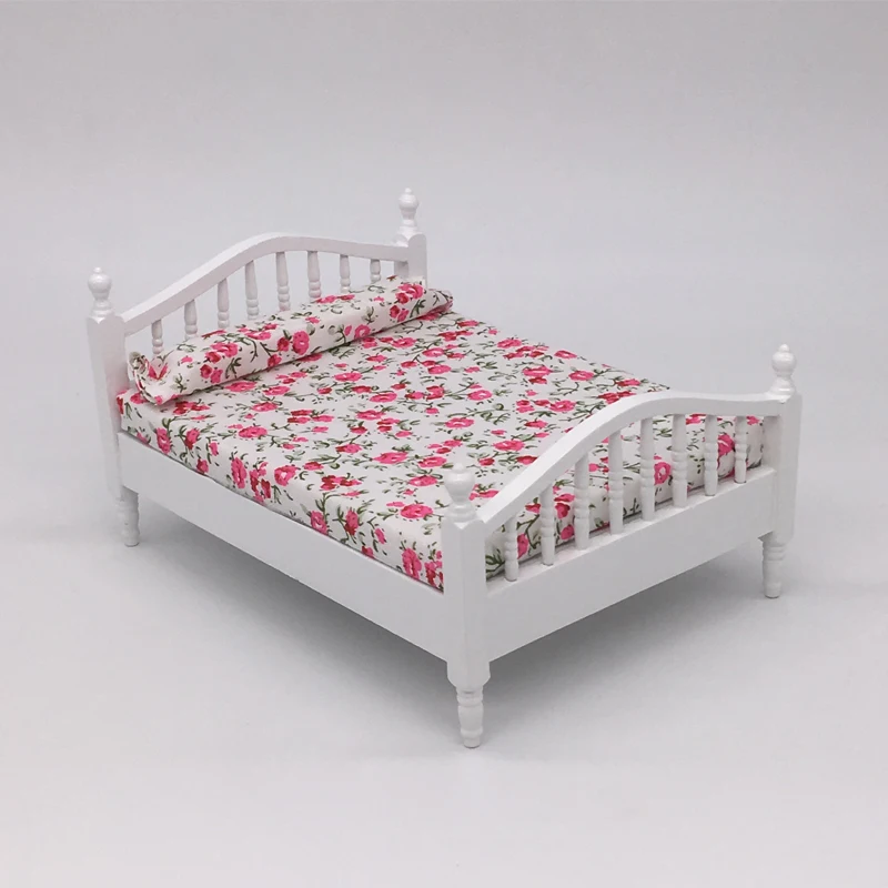 

1: 12 Dollhouse Mini Flower Sheet Bedroom White Bed Model Toy