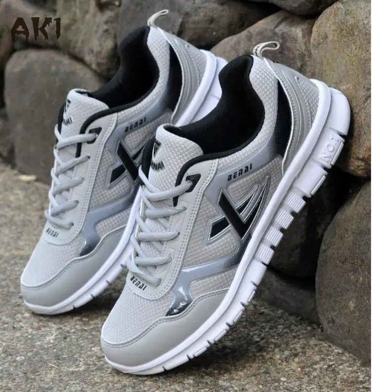 2017 New Lightweight Breathable Mesh Man Casual Shoes Adult Casuals male Men walking Shoes Zapatillas Deportivas Hombre Mujer 2017 New Lightweight Breathable Mesh Man Casual Shoes Adult Casuals male Men walking Shoes Zapatillas Deportivas Hombre Mujer