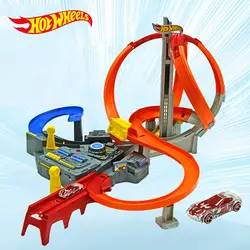 HotWheels Roundabout Track Toy квадратный город Миниатюрная модель автомобиля игрушечные лошадки для детей классический Carros Brinquedos Educativo