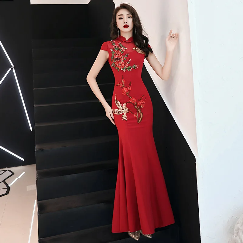 Hímzés chinesa Hagyományos Vmint méret 3XL vestidso cheongsam Választékos Menyasszony esküvői Félfogadás ruhát Sellő sexi stv qipao S-180