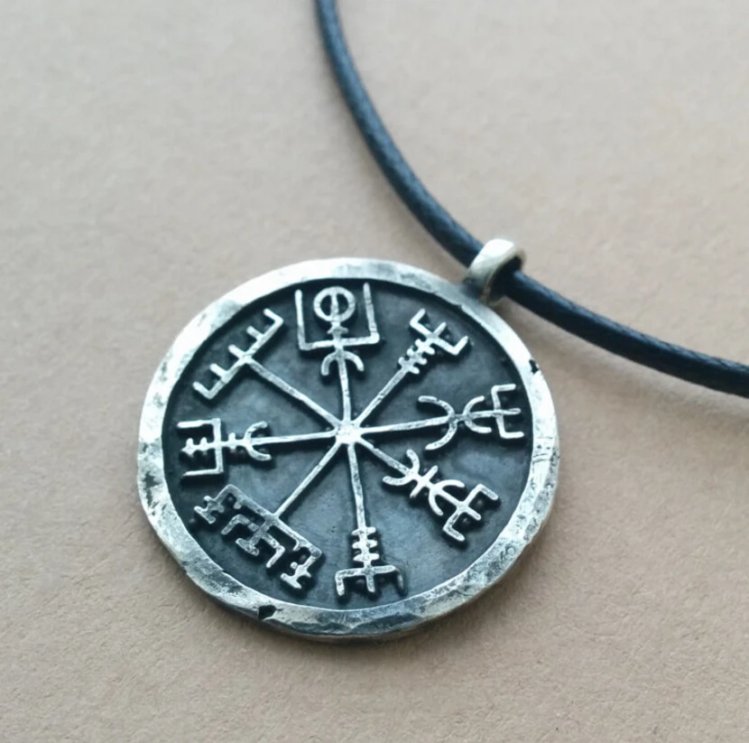 10pcs Antique Silver 38mm Norse Viking Compass Pendant Necklace