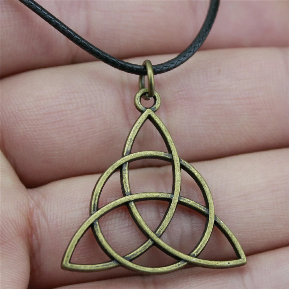 Ожерелье с подвеской в ​​виде символа Triquetra ожерелье цепочка символом черное