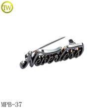 MPB37 индивидуальные металлические буквы провинция металлический значок униформа значок на безопасной булавке