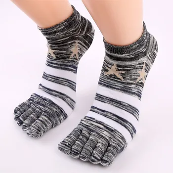 

New Designed 1 Pair Men Mesh Meias Five Finger Toe Socks Cotton Polyester Spring Funny Socks calcetines hombre 2018 CJD129