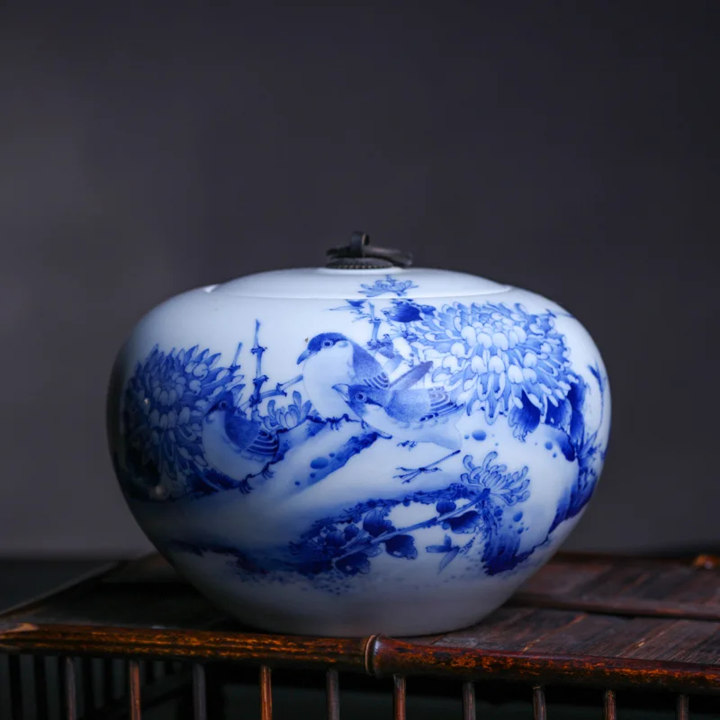 Changwuju в Цзиндэчжэнь тонкая чайная коробка ручная роспись Jinhongxia синий и белый чай каннистер, а также банка для хранения и ваза - Цвет: zuixin