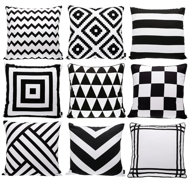 Sarung Bantal Segitiga Geometris Hitam Dan Putih Chevron Stripes