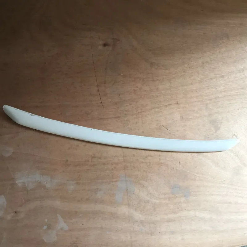 R32 Bonnet lip (4)_