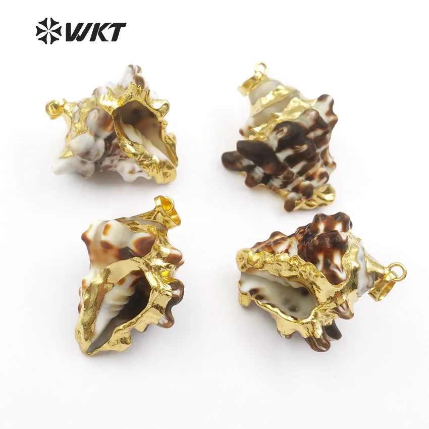 

WT-JP068 Bizarre Shape Sea Shell Pendant Natural Trumpet Shell With Gold Trim Irregular Size Pendant For Women Dainty Jewelry