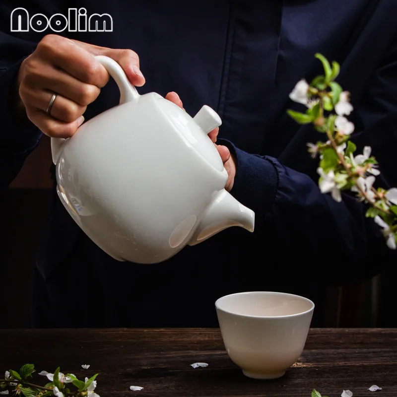 Элегантный китайский чайный горшок из белого костяного фарфора, керамический чайник, цветочный чайник с фильтром, качественные украшения, подарки