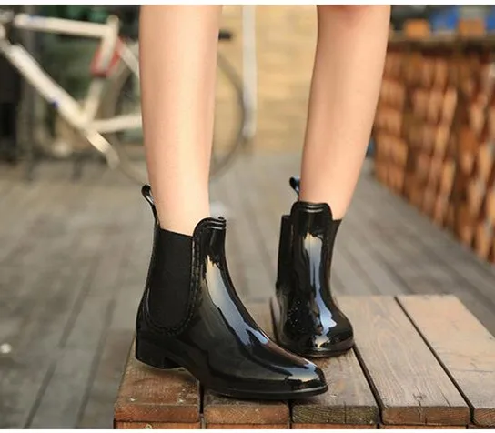 pointed toe rain boots