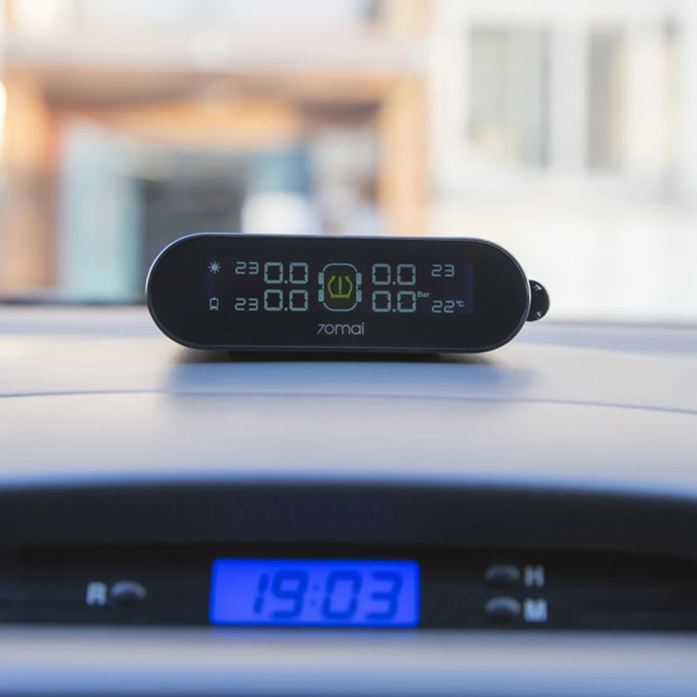 

70mai Solar Power TPMS USB Charging Tire Pressure Monitoring With 4 Internal Sensor Support English APP Auto Tire Pressure Alarm