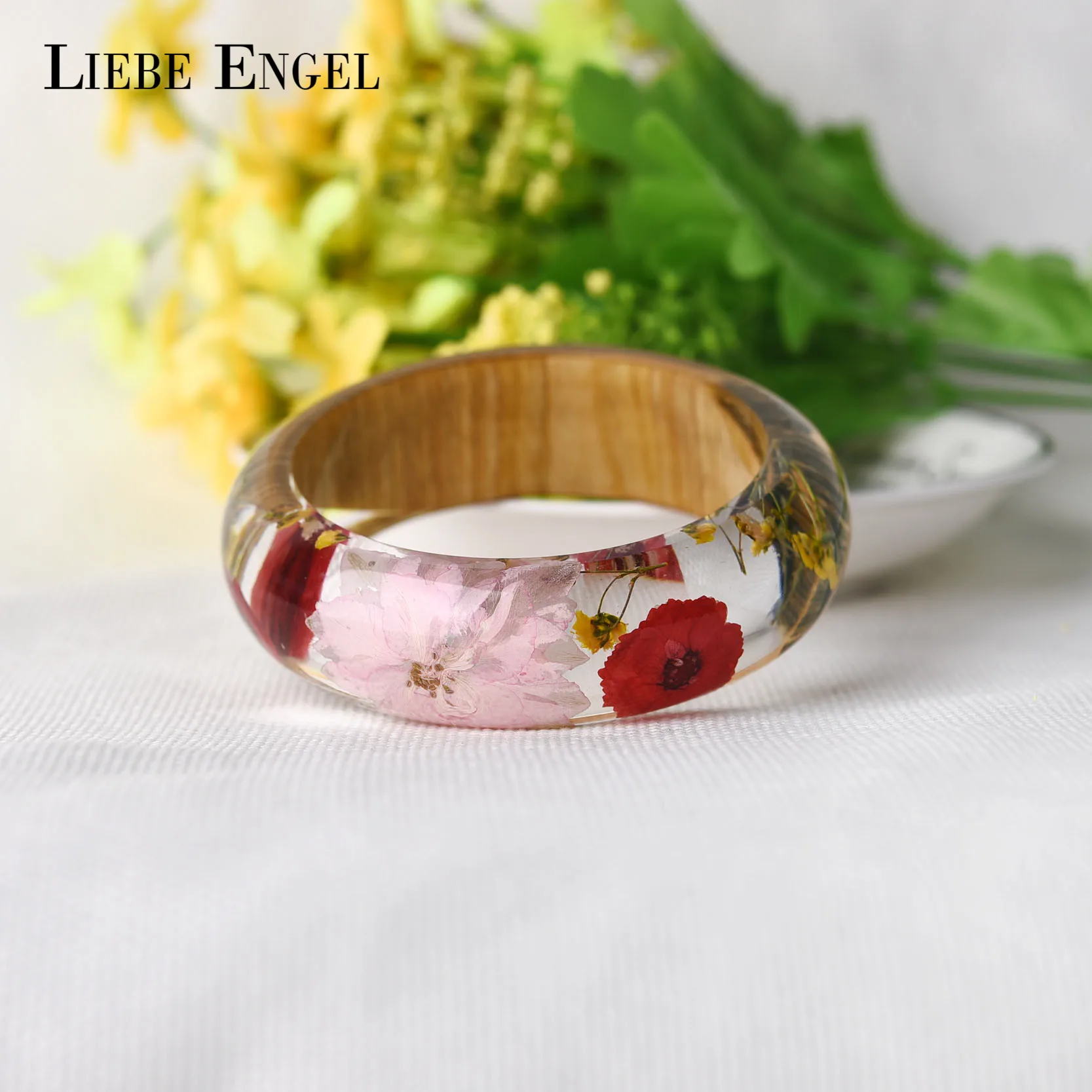LIEBE ENGEL Handmade Indian Jewelry Wood Resin Bangle Bracelet Dried Flower Cuff Summer Fashion Love Bracelet For Women 2017