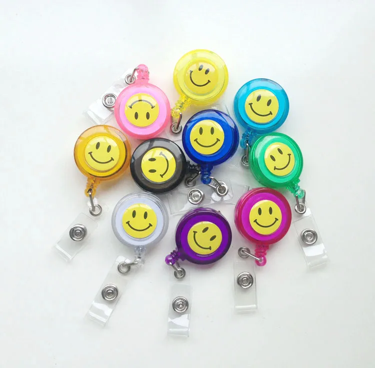 

1pcs Classic Smile Face Retractable Badge Reel Pull ID Name Badge Card Holder With Belt Clip School Office Company Supplies