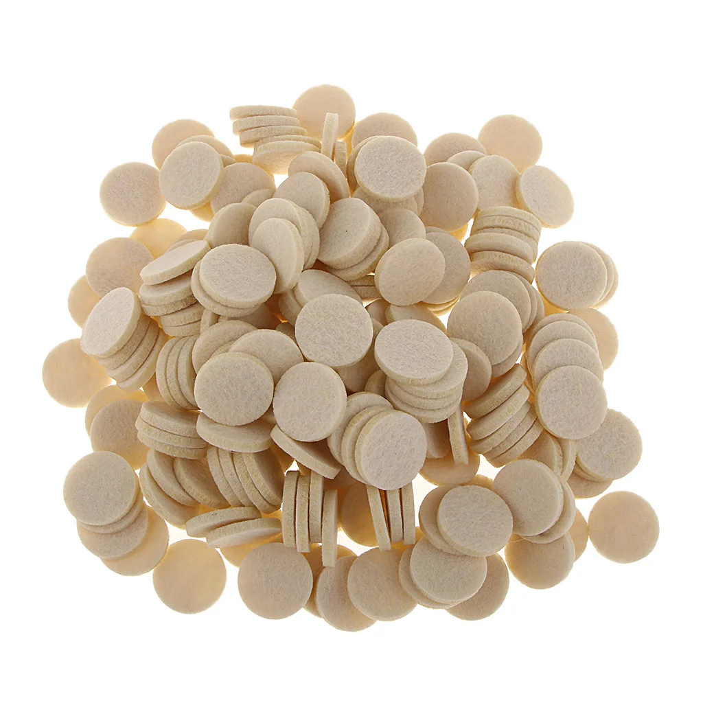 200Pcs 21mm Oil Pad Felt Pads Round Refill Pads for 25mm Perfume Locket Essential Oil Diffuser Locket Pendant Necklace Car Vent