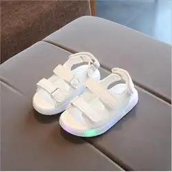 2019 новые брендовые модные мягкие светящиеся детские сандалии обувь для мальчиков и девочек Плоские Детские светодиодные светящиеся