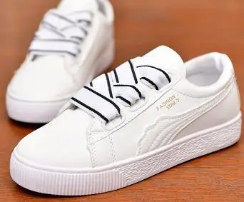 

2018 new youth fashion flat casual shoes student trend shoes.