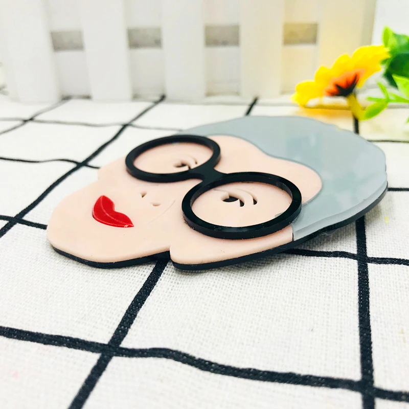 SexeMara-Large-Ladies-Acrylic-Brooch-For-Women-Girls-Big-Resin-Cartoon-Grandma-s-Head-Handmade-Funny (4)