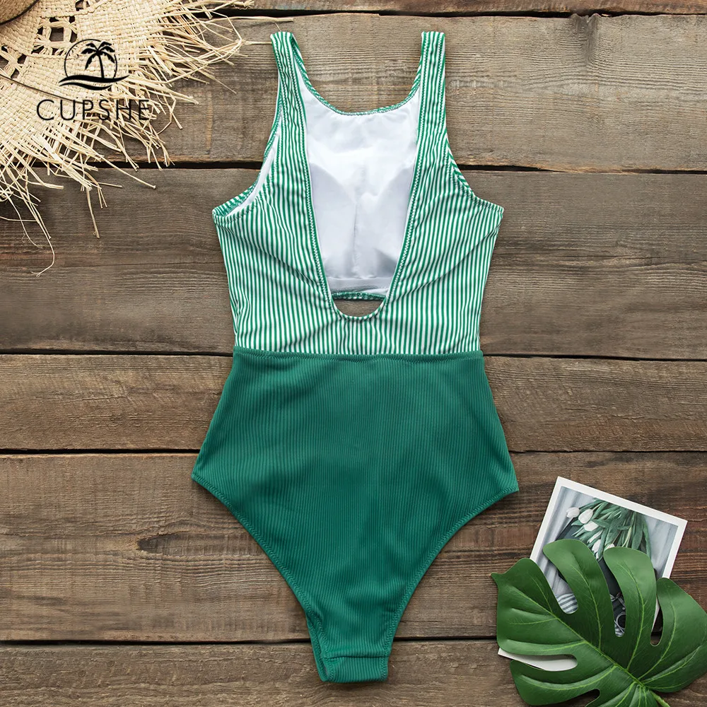 Kaufen CUPSHE Grün Streifen Print Cut Out One Stück Badeanzug Sexy Frauen Bademode Monokini 2020 Mädchen Strand Badeanzug Bademode