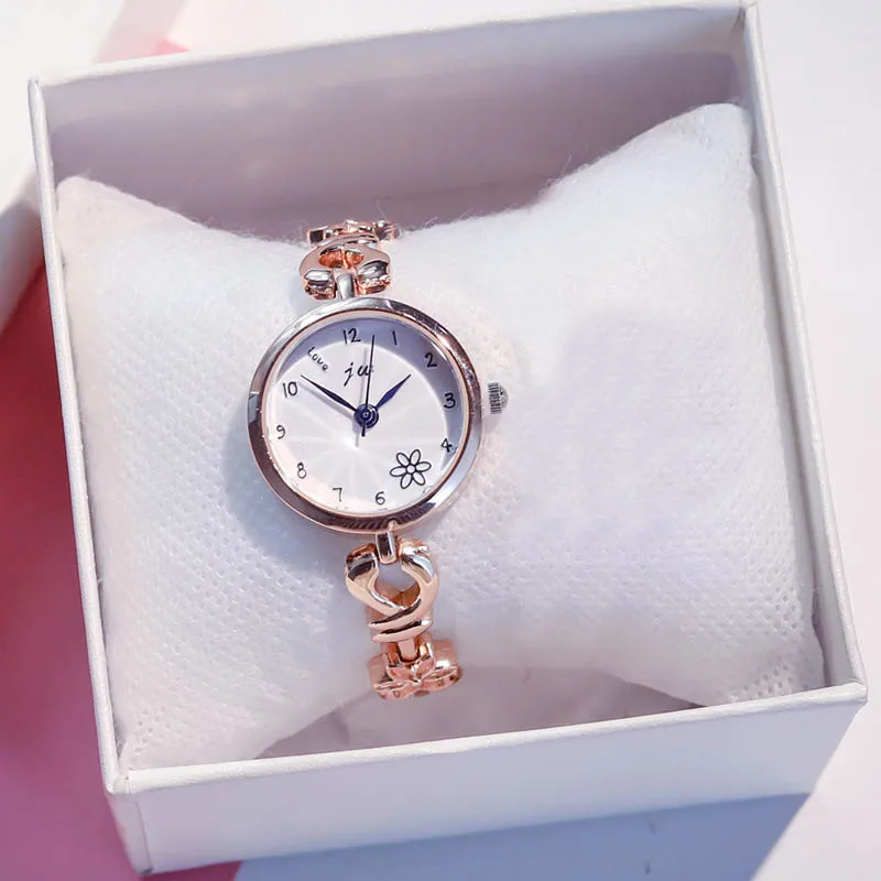 

Women Quartz Watch Sakura Decor Dial with Alloy Bracelet Strap TT@88