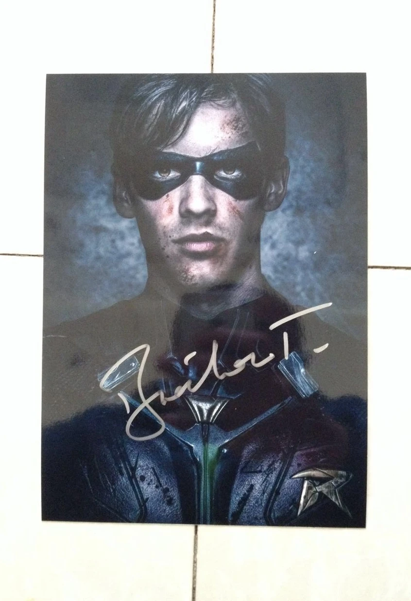 hand signed Brenton Thwaites autographed photo 5*7 inches 102018F | Дом и сад
