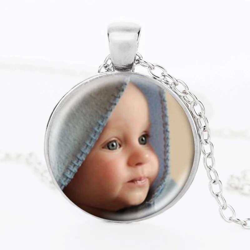 Image Personalized Photo Pendants Custom Necklace Photo of Your Baby Child Mom Dad Grandparent Loved One Gift for Family Member Gift