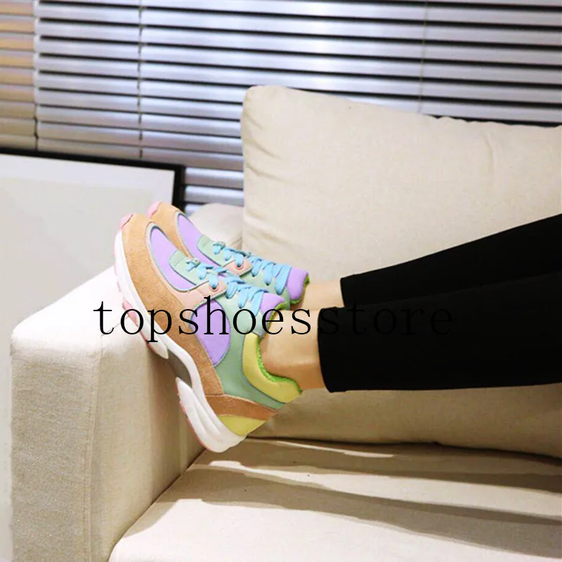 

Luxury Womens sneakers 2019 New Women Sneakers Brand Design Lace Up Desginer Trainer Sneaker Woman Flat tenis Shoes woman