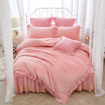 

Luxury Pink Red Gray Beige Fleece Fabric Girl Bedding set Winter Thick Duvet Cover Bed sheet Lace Bed skirt Pillowcases 4pcs