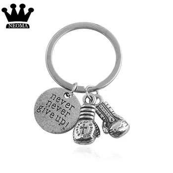 

20 stks/partij Customizable Never Give Up Boxing Glove Keychains Simple Silver Sports Boxing Glove Inspiring Key Chain
