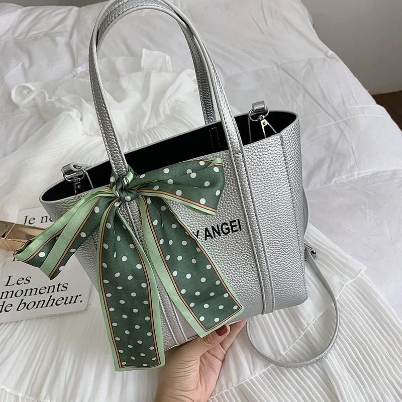 

Female Crossbody Bags For Women 2019 Quality Leather Luxury Handbags Designer Sac Main Ladies Scarves Bow Shoulder Messenger Bag