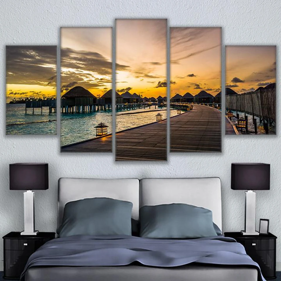 BEDROOM_8be8b2f0-c366-4df1-852a-7f7afaa01c23_1024x1024