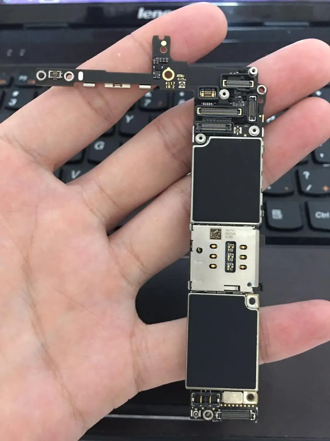 

For apple 6SP 5.5 inch motherboard,no touch id,but unlock,icloud id clear,orignal mainboard and 100% working.