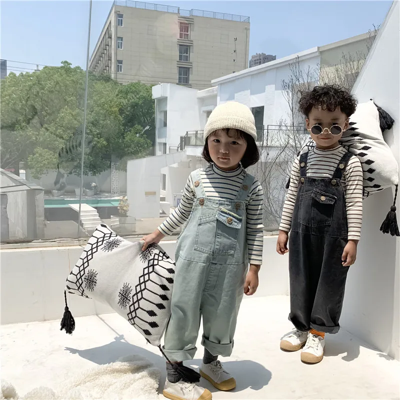 

2019 New autumn baby girls Boys Korean Jeans children Overalls kids loose big pocket Trousers