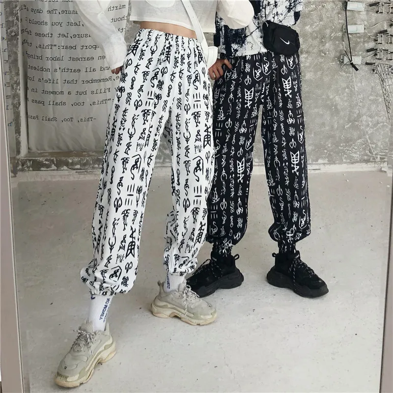 

Couple Harajuku Pants Woman Elastic Waist Fashion Ancient Chinese Characters Printed Loose Calf-Length Pant Black White Purple