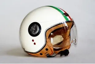 Free delivery Fashion helmet Motorcycle helmet The Italian flag edition