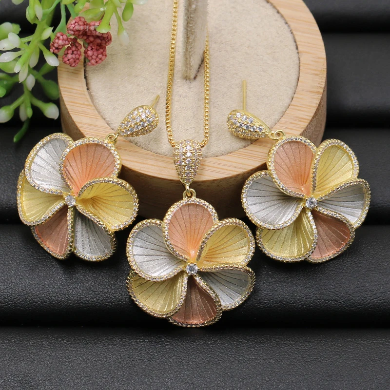 

Lanyika Jewelry Set Luxury Simple Flower Sandblast Zircon Inlay Necklace with Dangle Earrings for Bride Engagement Best Gifts