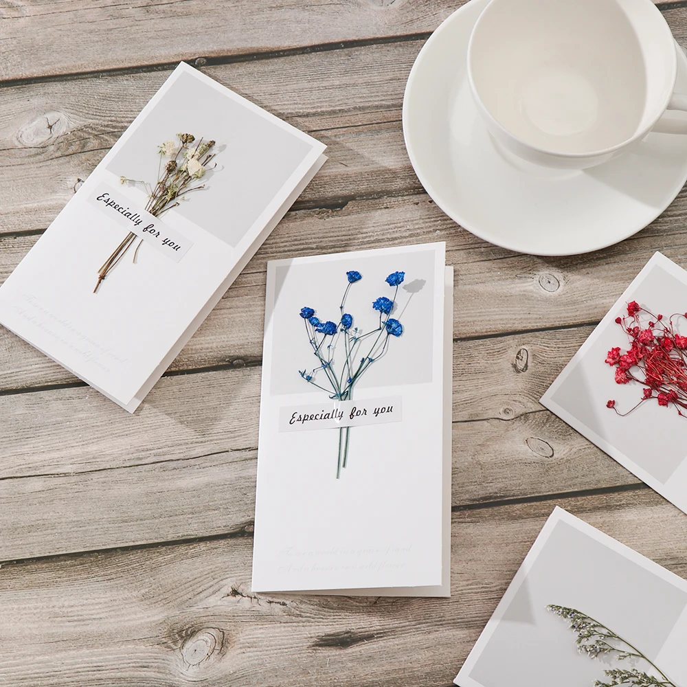 13 цветов открытки ручной работы Креативные сушеные цветы+ бумажные открытки Складной Тип поздравительные открытки День рождения Свадебные Пригласительные открытки