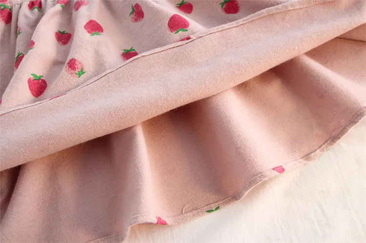 Fanfiluca Girls Dress 2018 Autumn Casual Style Girls Clothes Long Sleeve Strawberry Pattern Cotton Stand Collar Dress010