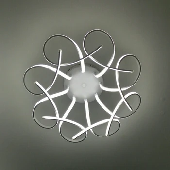 

Decorative arts Wrought iron pyramid pendant lights, Polygon reflection lampshade, Suitable for home, shop decoration lighting