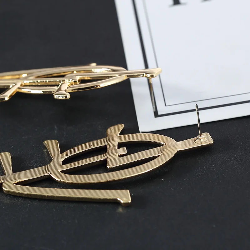 9585728810_1446121657