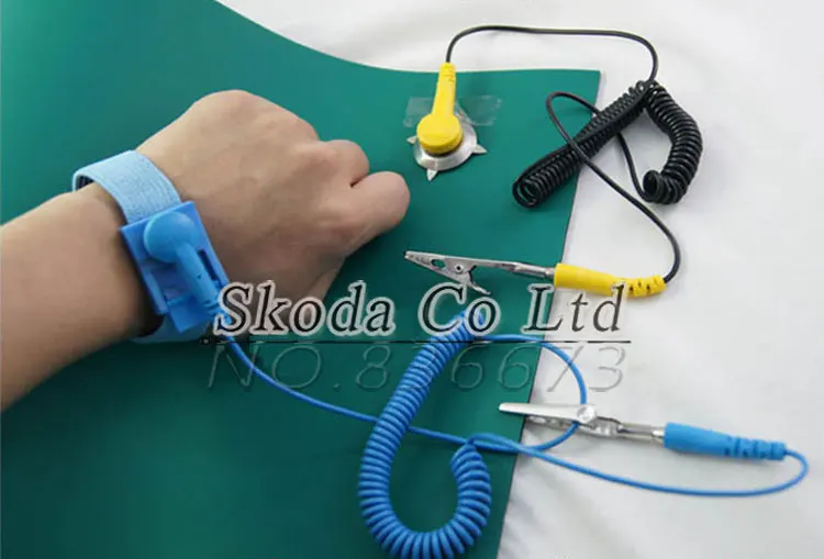 24 X 48 W//GROUND CABLE-BLUE 2LAYER RUBBER ESD ANTI-STATIC HI-TEMP GROUNDING MAT