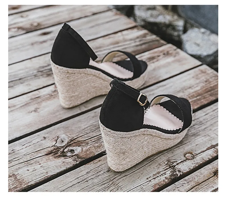 Размеры 32-44, женские босоножки на танкетке белые туфли-лодочки на высоком каблуке из искусственной кожи с открытым носком Популярные черные женские туфли из флока на танкетке с ремешком на щиколотке
