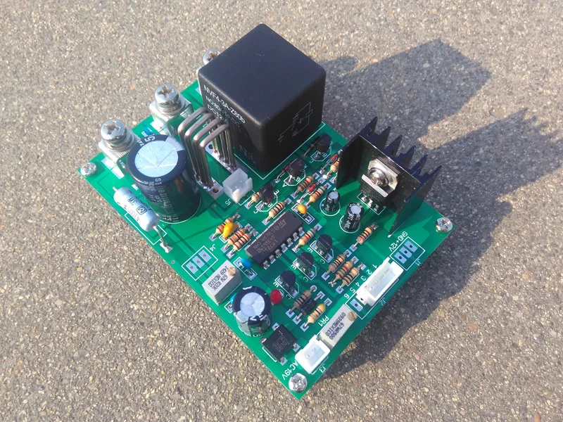 

Lm723 Voltage Regulator Control Board 13.8v50a